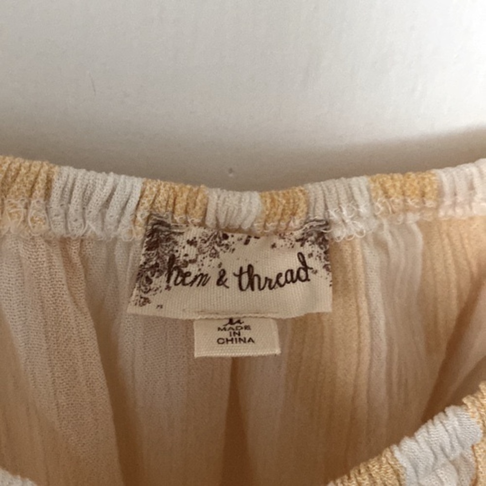 Hem & Thread blouse - Picture 3 of 5